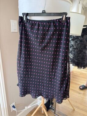 Chic midi skirt